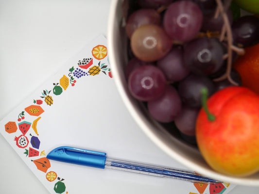 🥖 1 Picnic 5x7" notepad 
🍓 1 Fruit 5x7" notepad
🧸 1 gummy bear keychain or bag charm
🌀 1 marble bookmark set of 3

Foodie gift set bundle